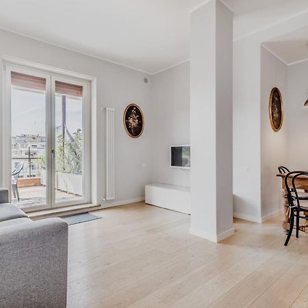 L'Attico Con Terrazza In Corso Francia Lägenhet Rom Exteriör bild