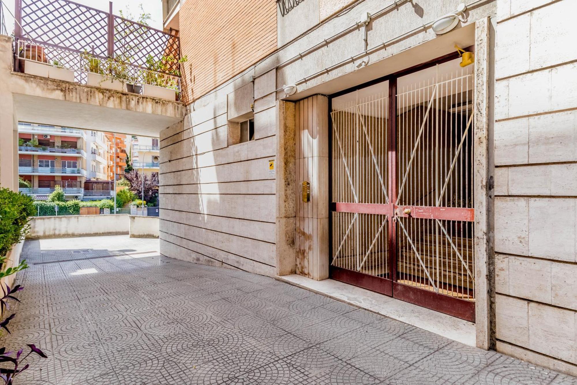 L'Attico Con Terrazza In Corso Francia Lägenhet Rom Exteriör bild